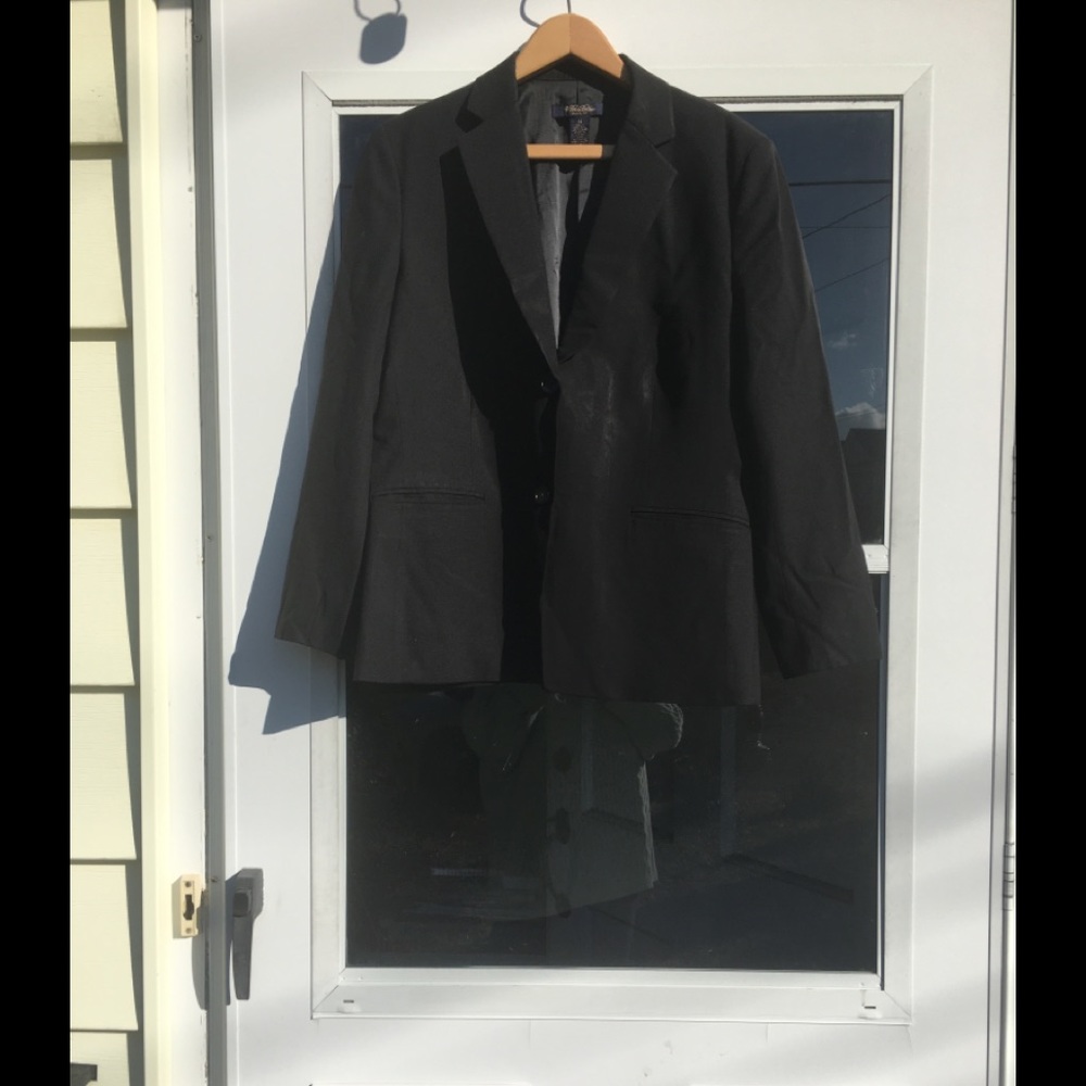 Brooks Brother’s Career Cropped Blazer Jacket